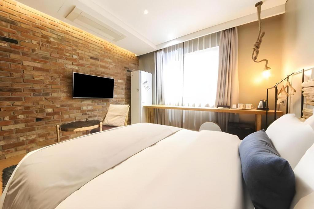 Daejeon Namoo Hotel Exterior photo